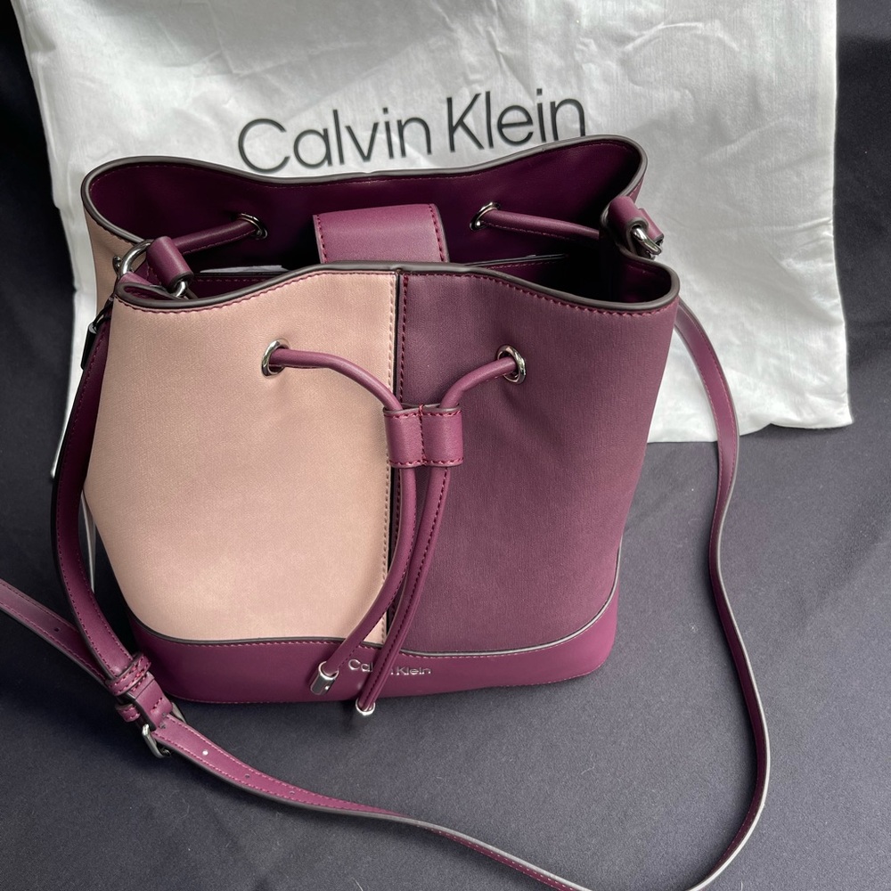 NWT Calvin Klein Gabrianna Bucket Shoulder Bag